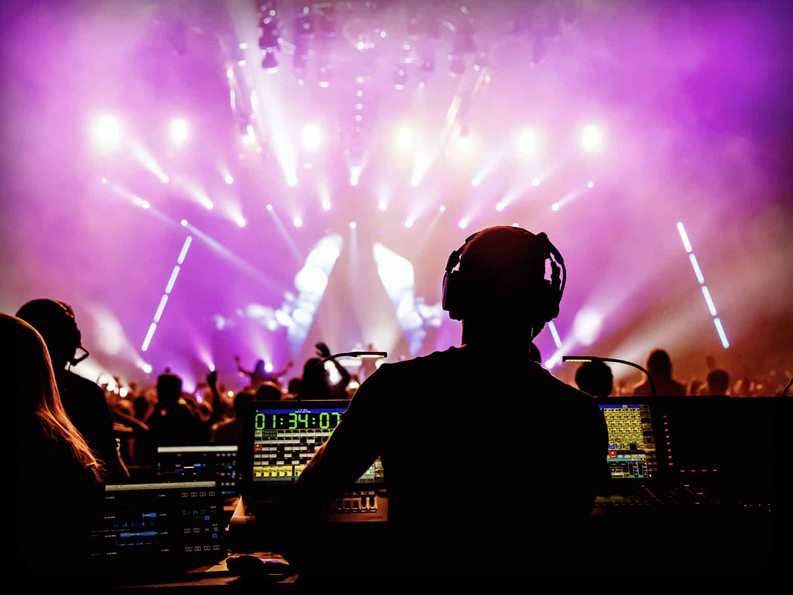a photo promoting The Hunter Rental Hub's Concerts & Performances venue booking and space rentals