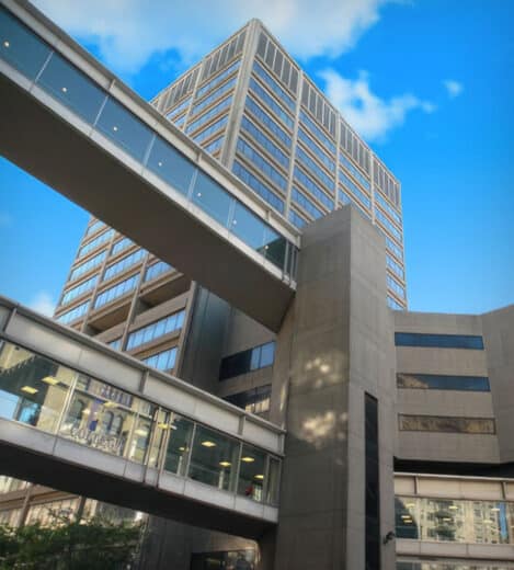 exterior photo of the Hunter College main campus on Manhattan's Upper East Side