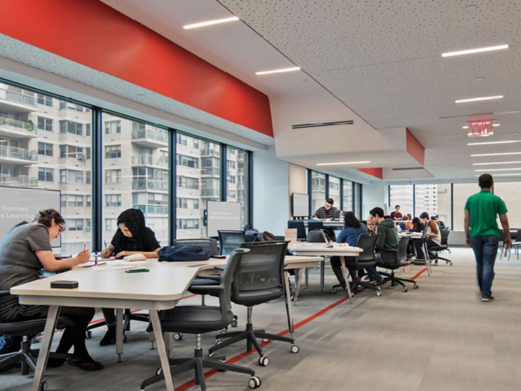 Photo showing Hunter College's collaboration spaces and team project spaces